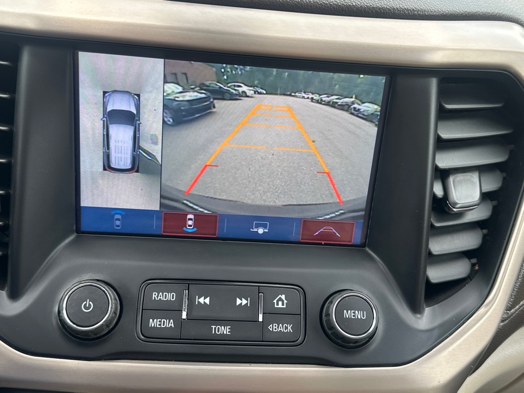 Vehicle image 29 of 58
