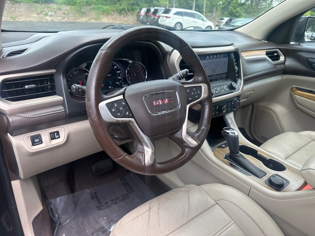 Vehicle image 13 of 58