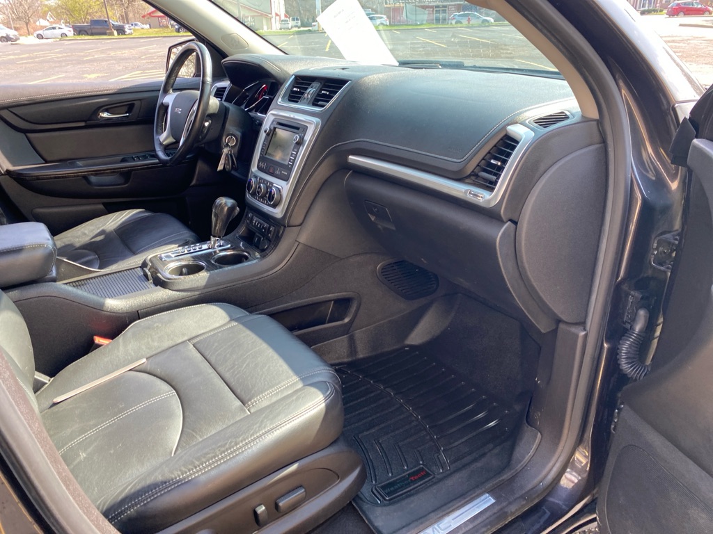 Vehicle image 24 of 25