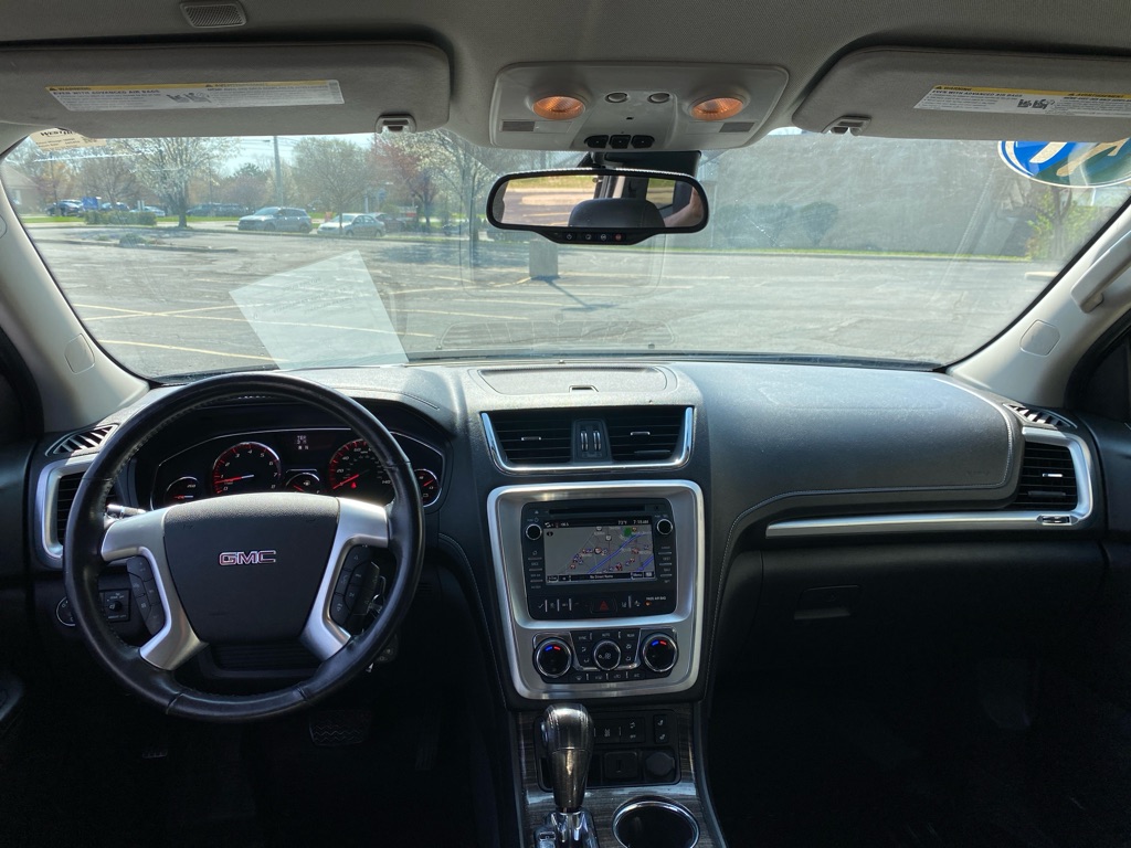 Vehicle image 17 of 25