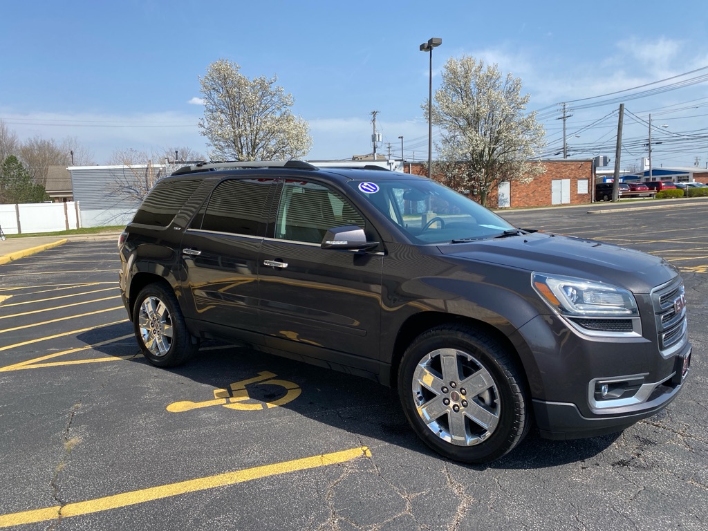 Vehicle image 4 of 25