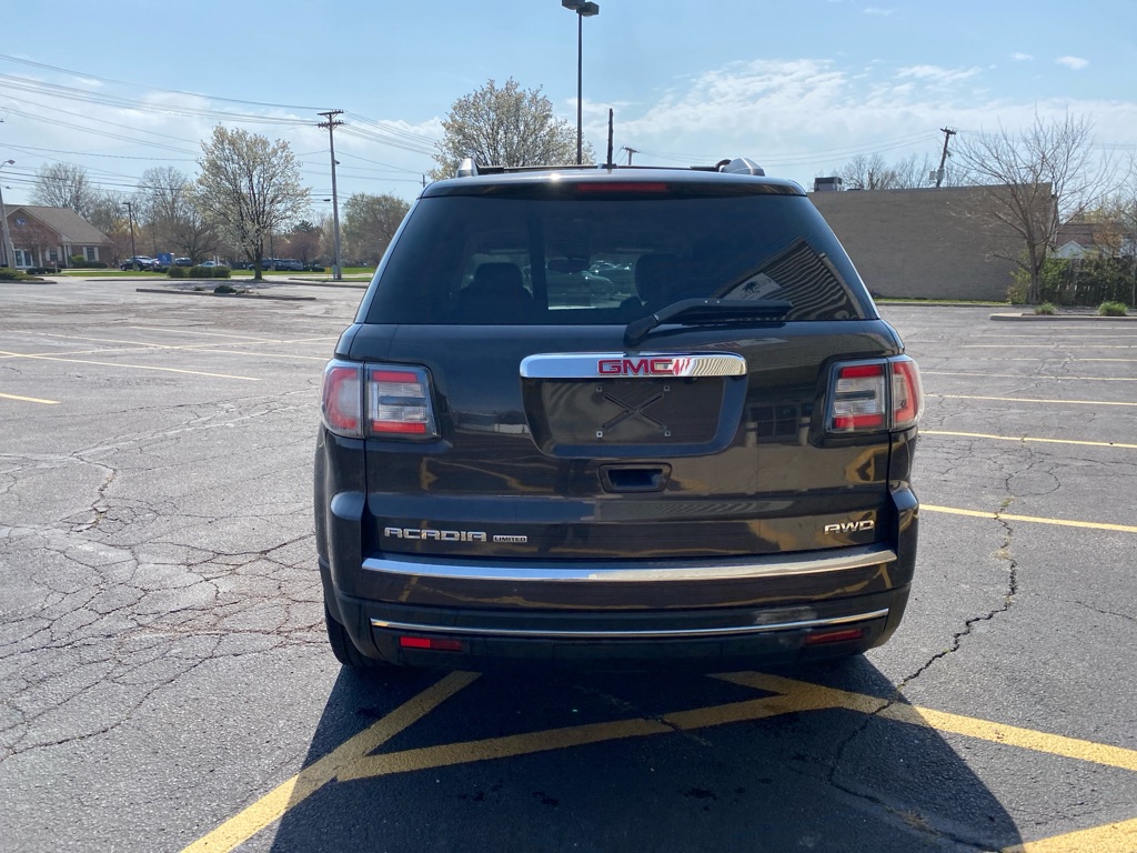Vehicle image 7 of 25