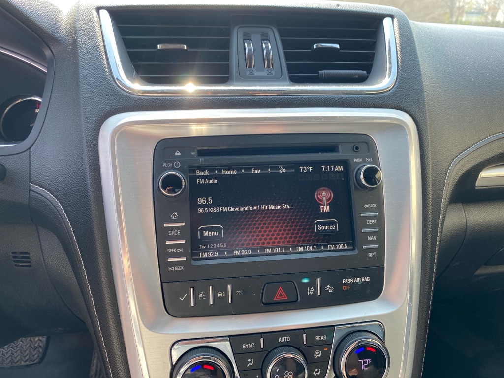Vehicle image 13 of 25