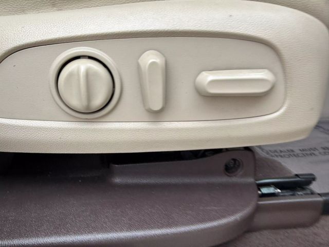Vehicle image 31 of 59