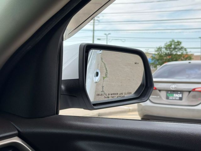 Vehicle image 52 of 59