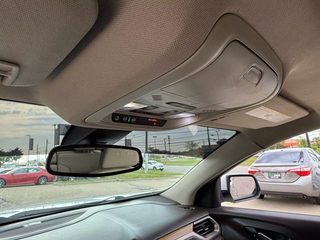 Vehicle image 47 of 59