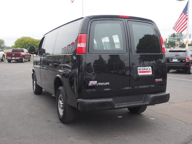 Vehicle image 6 of 32