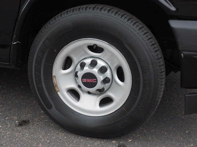 Vehicle image 9 of 32