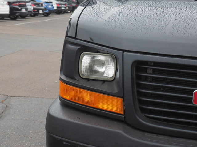Vehicle image 8 of 32