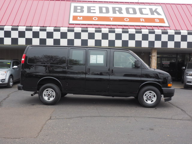 Vehicle image 5 of 32