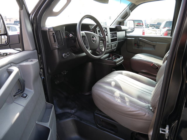 Vehicle image 18 of 30