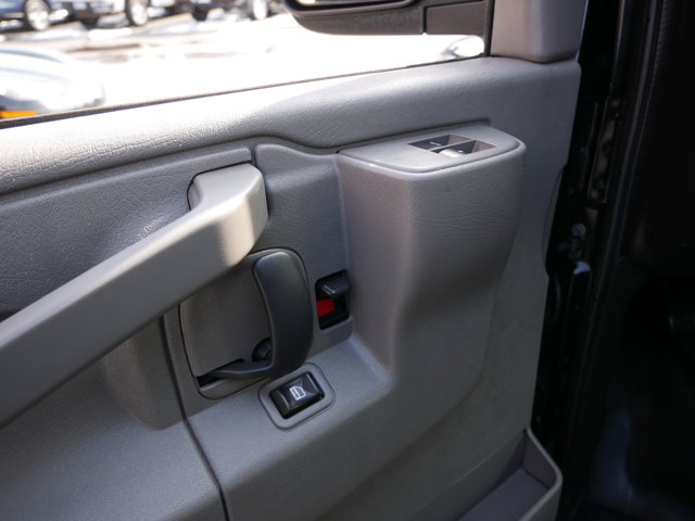Vehicle image 20 of 30