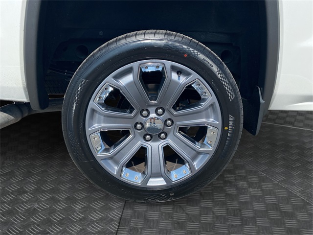 Vehicle image 36 of 37