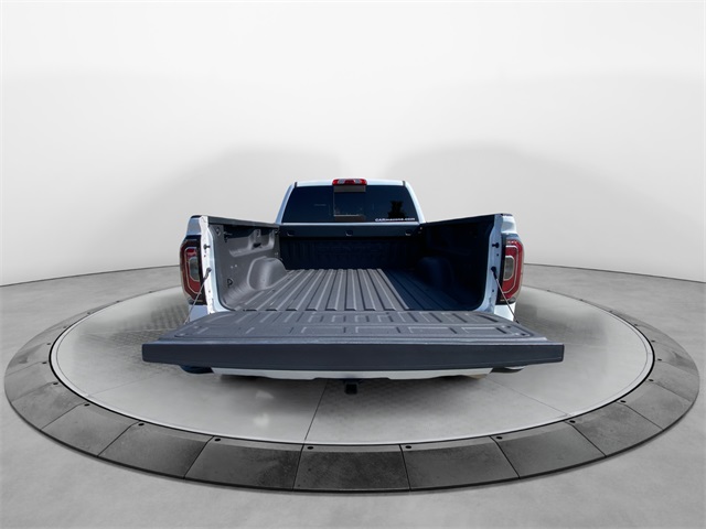 Vehicle image 7 of 37