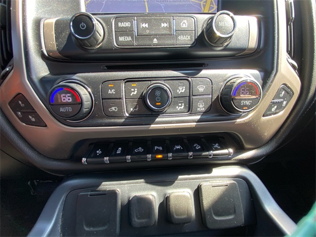 Vehicle image 21 of 37