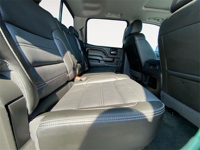 Vehicle image 15 of 37