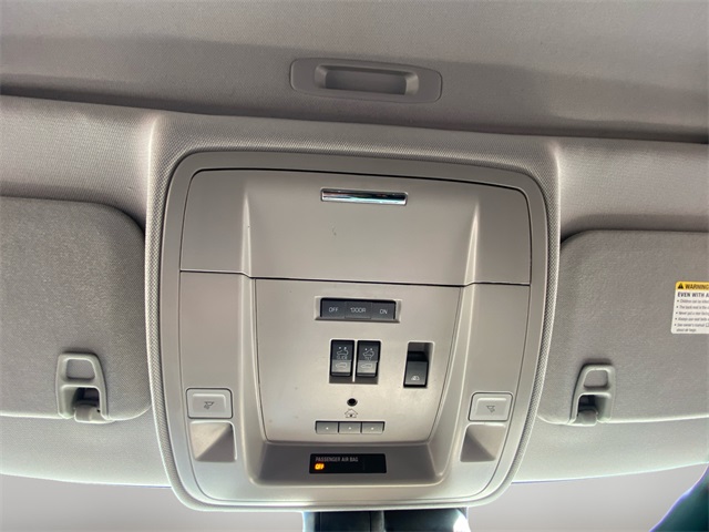 Vehicle image 22 of 37