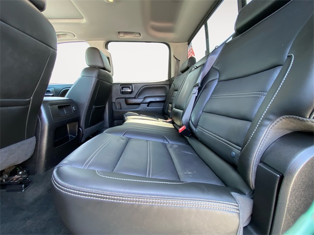 Vehicle image 14 of 37