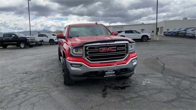 Vehicle image 4 of 23