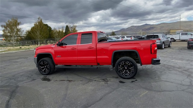 Vehicle image 8 of 23
