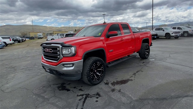 Vehicle image 7 of 23