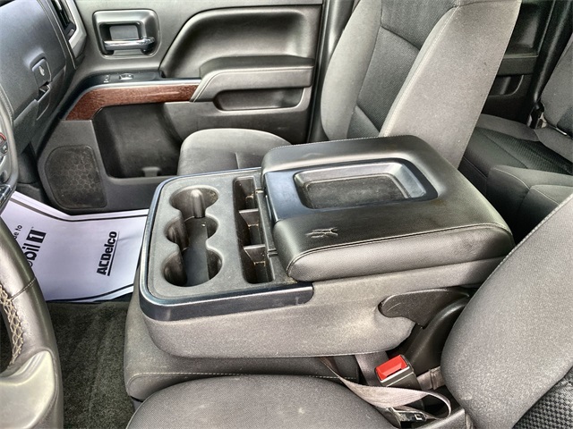Vehicle image 20 of 23