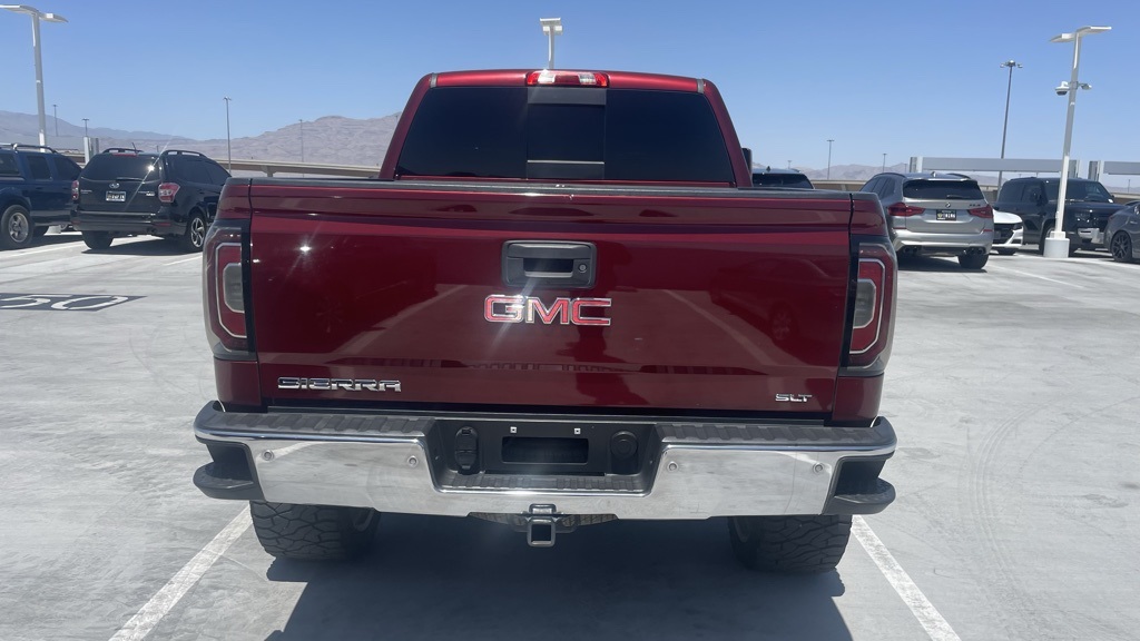 Vehicle image 5 of 8
