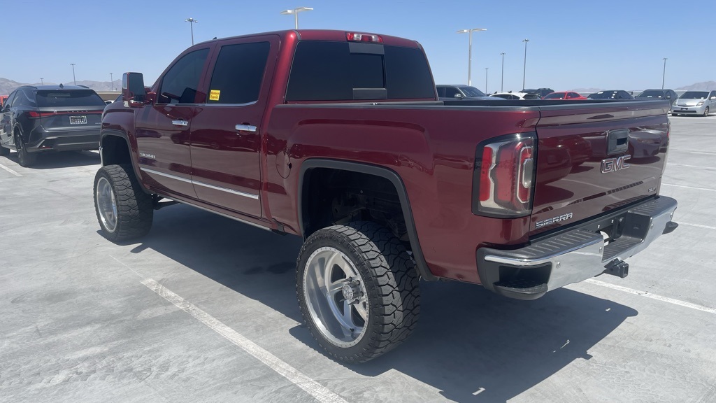 Vehicle image 6 of 8