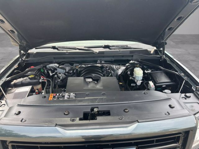 Vehicle image 9 of 25