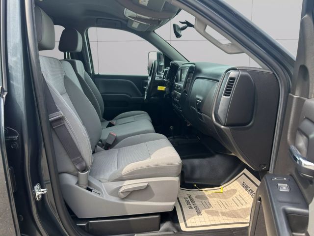 Vehicle image 14 of 25