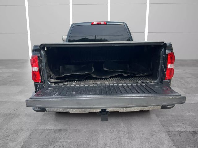 Vehicle image 12 of 25
