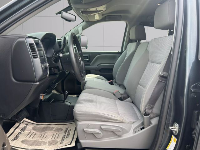 Vehicle image 16 of 25