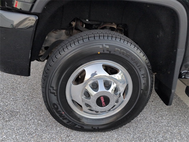 2017 GMC Sierra 3500HD Denali Image 6 of 22