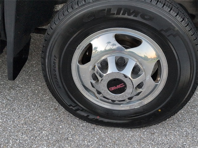 2017 GMC Sierra 3500HD Denali Image 7 of 22