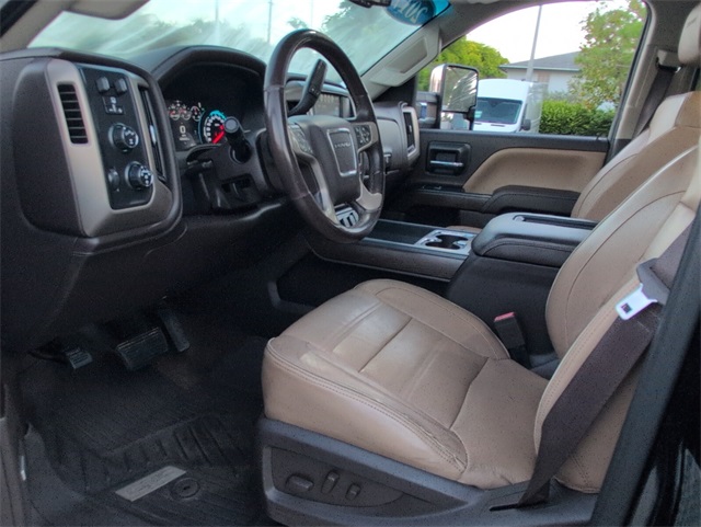 2017 GMC Sierra 3500HD Denali Image 14 of 22