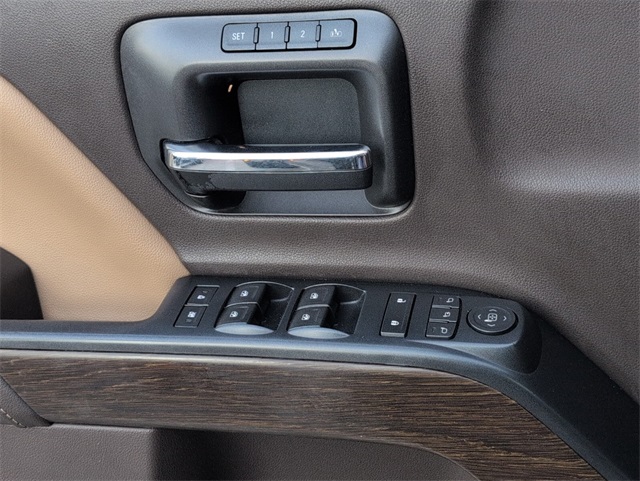 2017 GMC Sierra 3500HD Denali Image 19 of 22