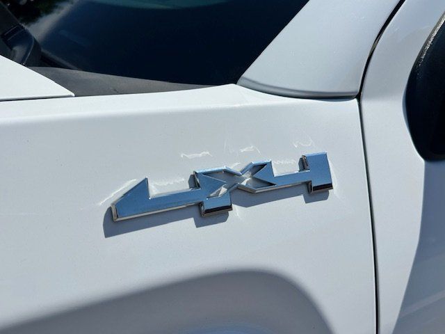 Vehicle image 29 of 39