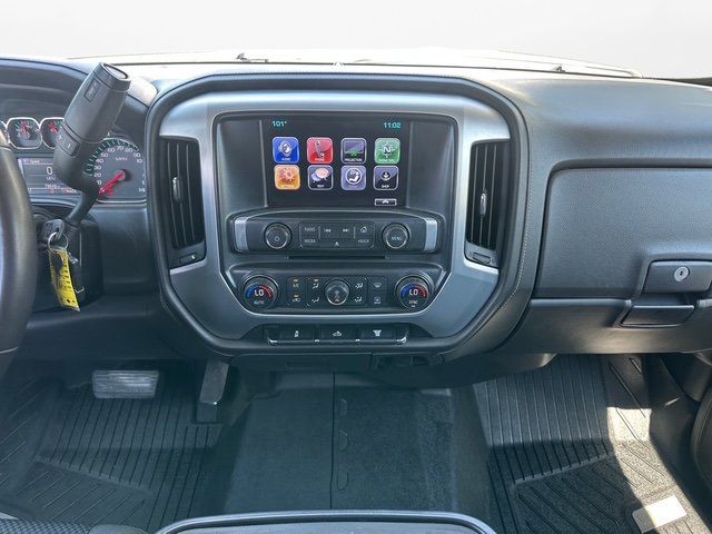 Vehicle image 33 of 39