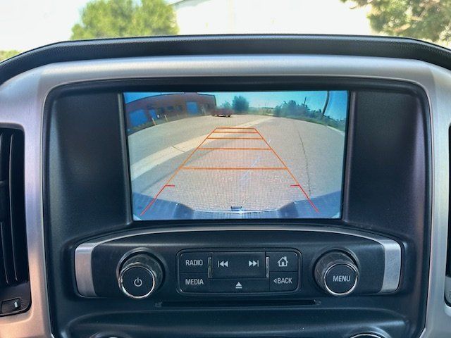 Vehicle image 24 of 39