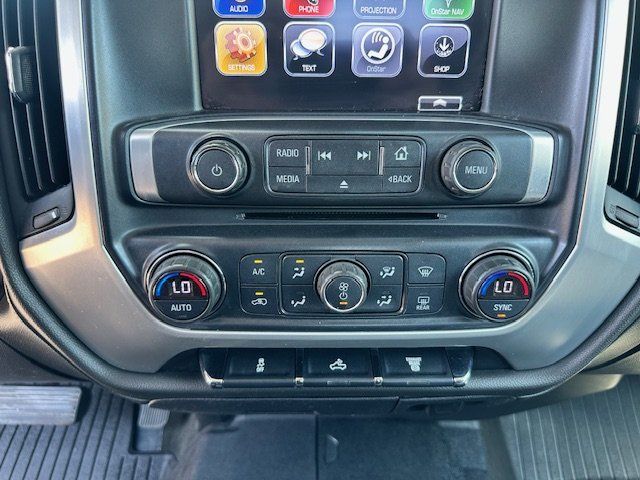 Vehicle image 34 of 39