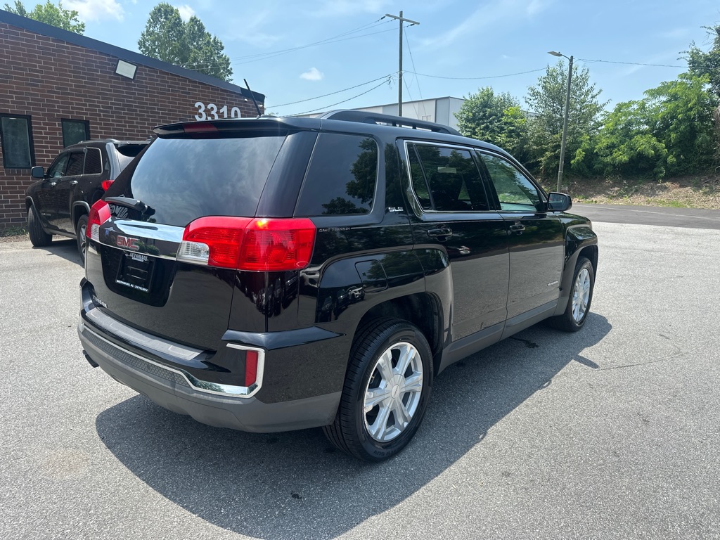 Vehicle image 5 of 40