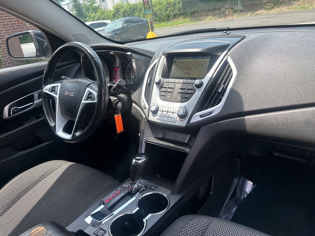Vehicle image 24 of 40