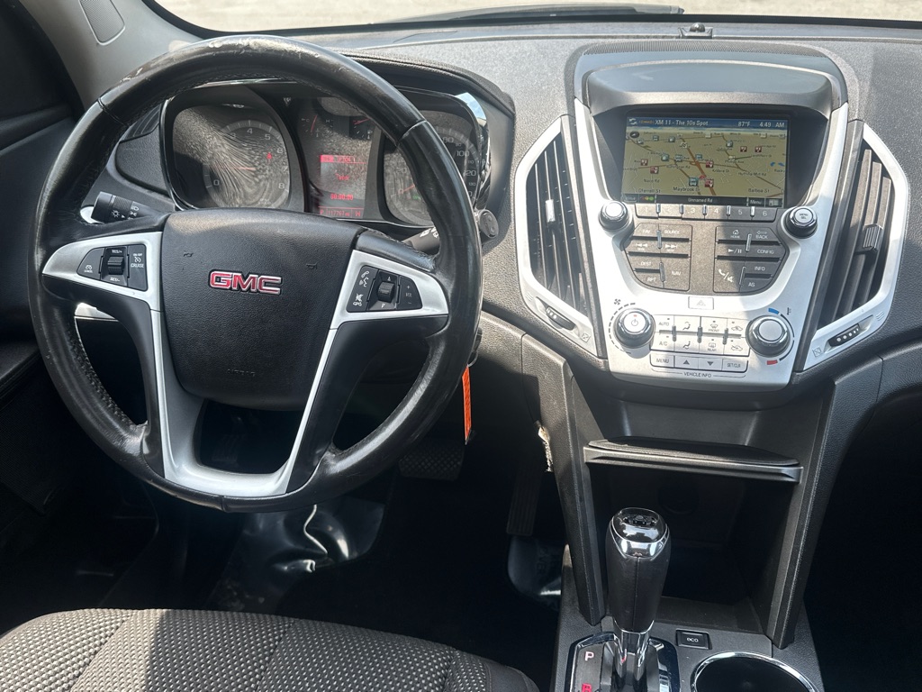 Vehicle image 25 of 40