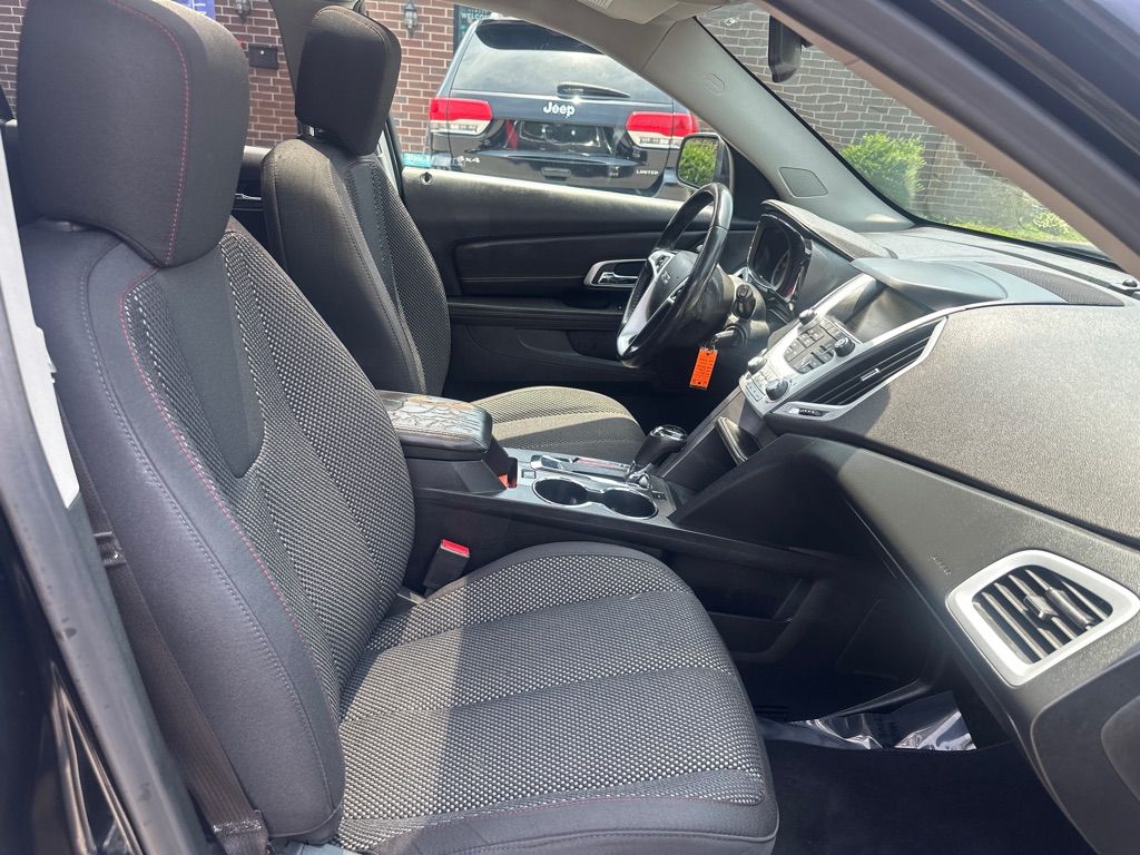 Vehicle image 14 of 40