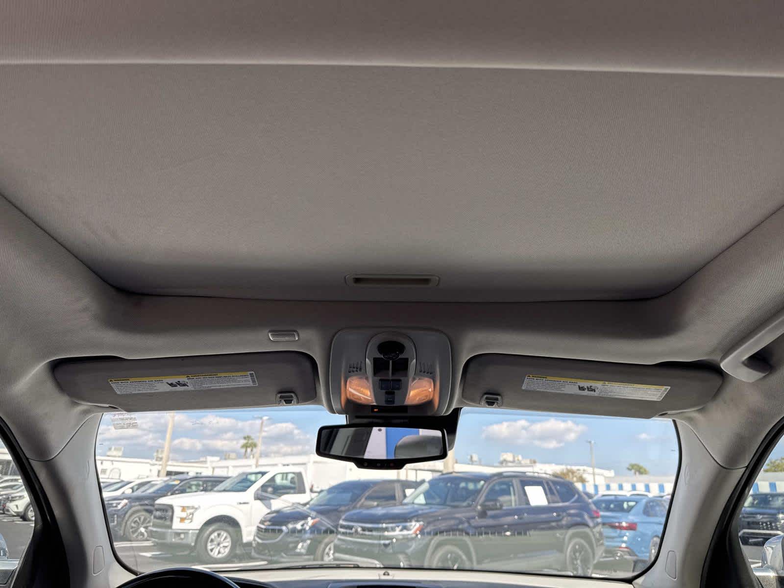 2017 GMC Terrain Denali Image 17 of 34