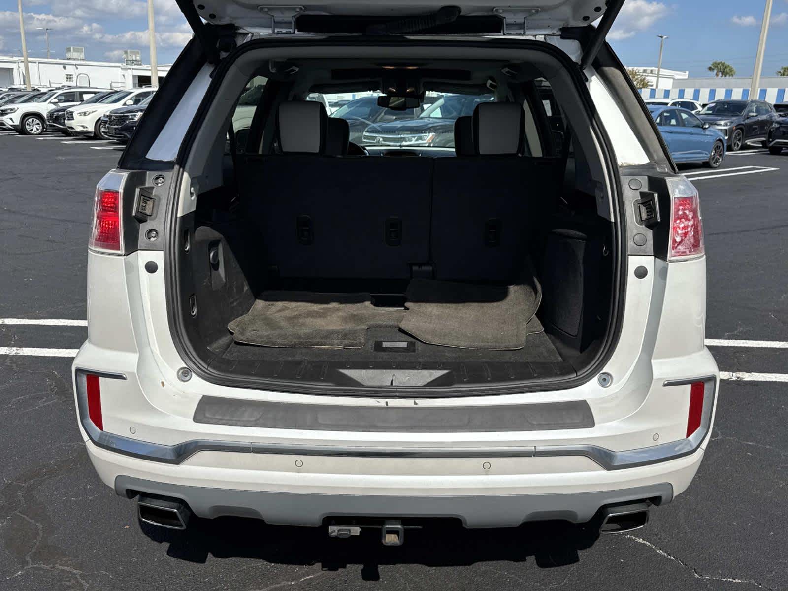 2017 GMC Terrain Denali Image 10 of 34