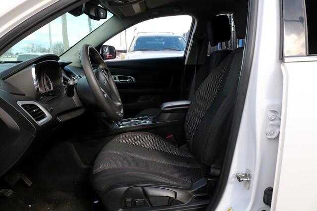 Vehicle image 7 of 19