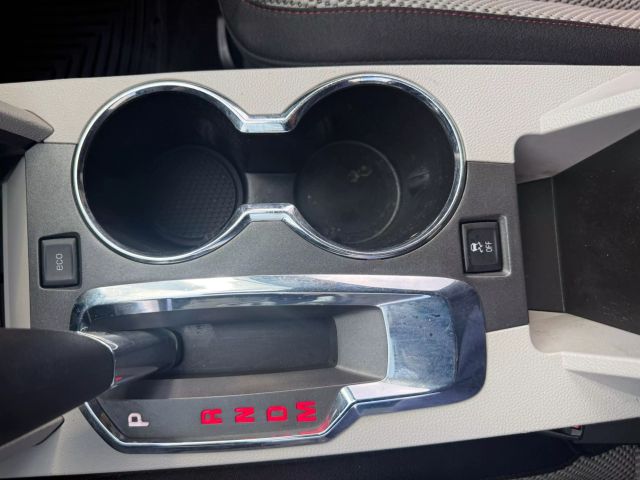 Vehicle image 29 of 32