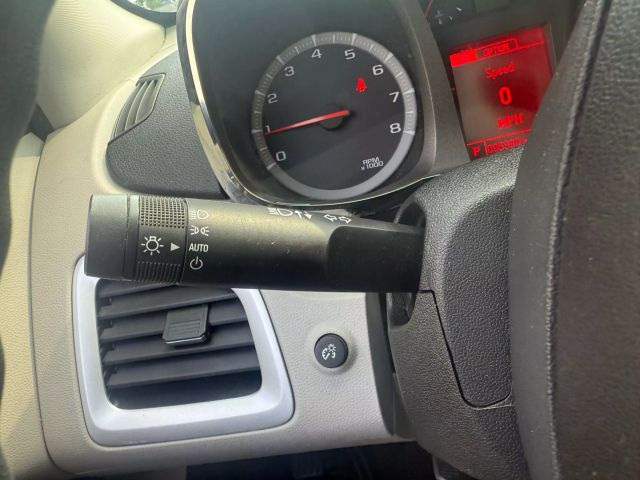 Vehicle image 28 of 32