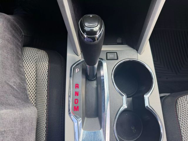 Vehicle image 19 of 32